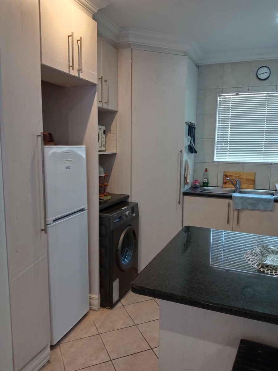 2 Bedroom Property for Sale in Jeffreys Bay Central Eastern Cape